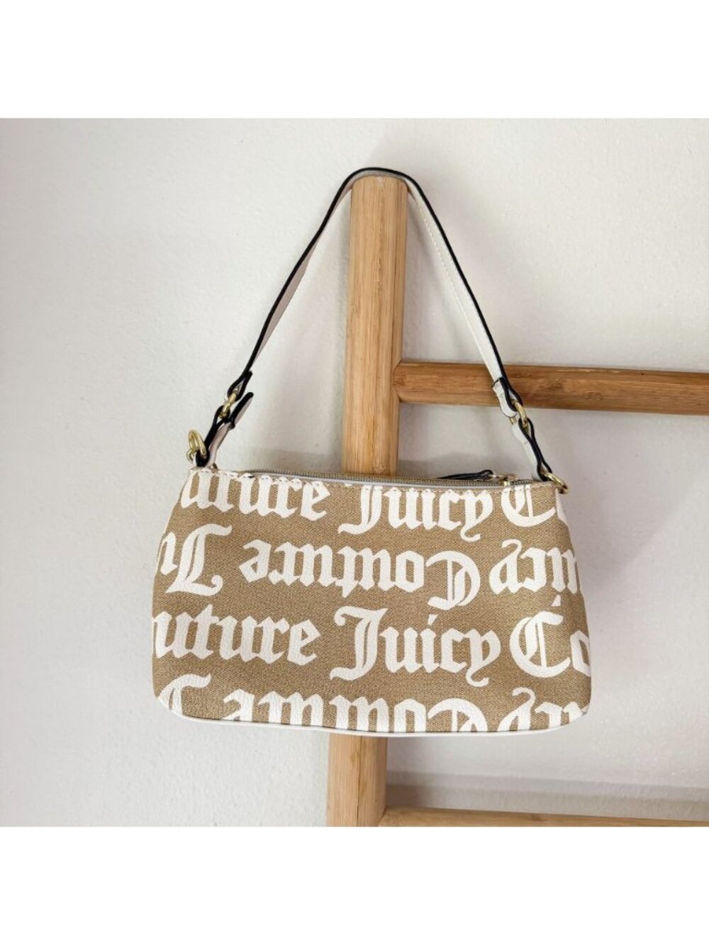Juicy Couture Y2K Canvas Logo Baguette Shoulder Bag Beige White Chain - Picture 4 of 7